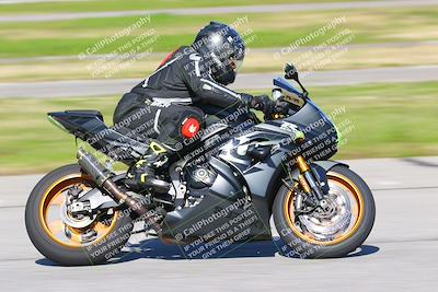 media/Jan-20-2023-Fastrack Riders (Fri) [[f2ad32aba3]]/Level 2/session 4 turn 6/